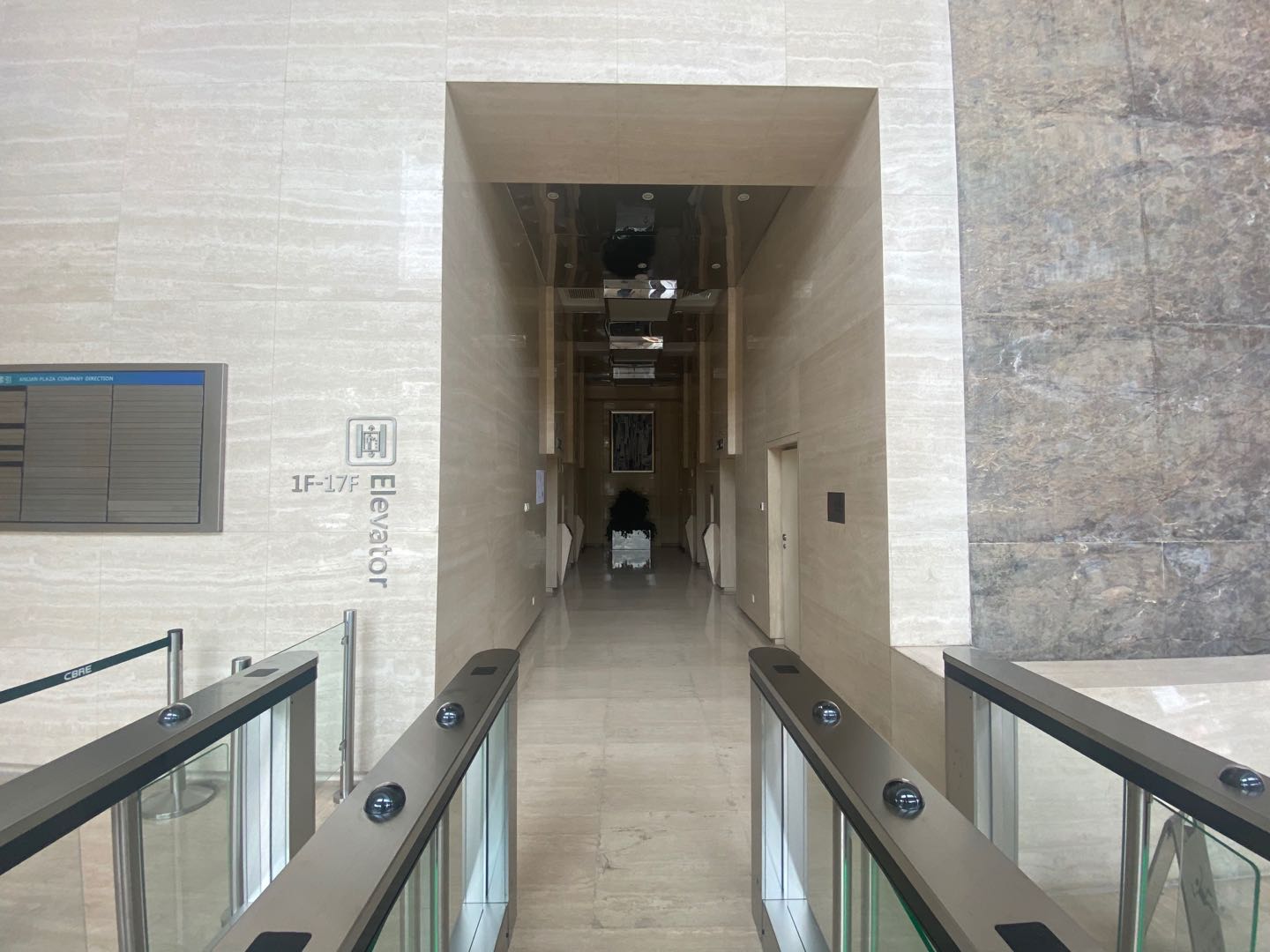 安联大厦出租实拍图2